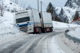 Utenlandske sjåfører har lenge jobbet ulovlig på norske veier. Nå krever partene at regjeringen blir tøffere